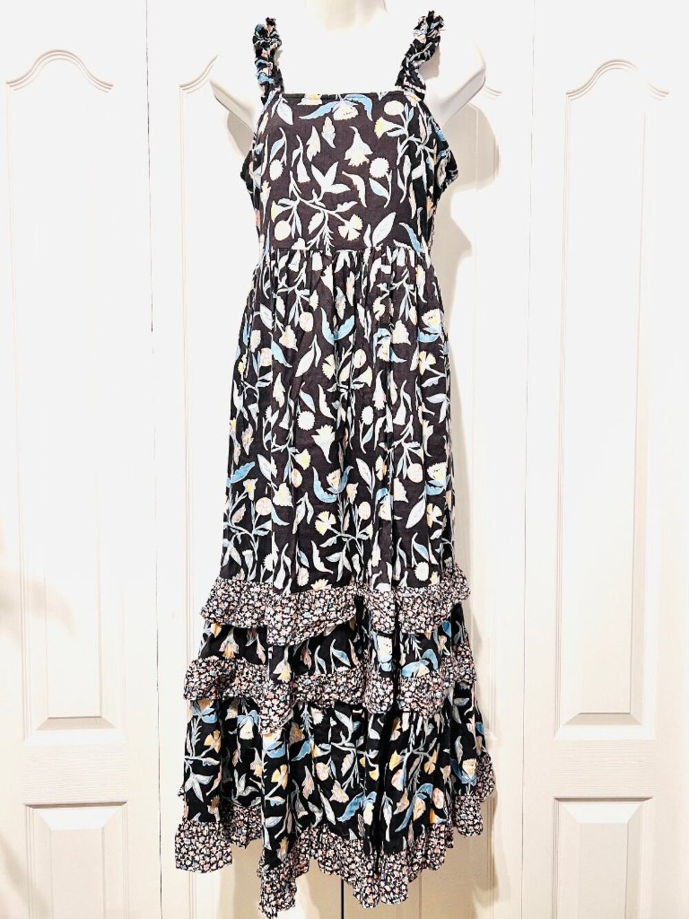 Universal Thread-Women's Tiered Ruffled Long Dress-Floral-X Small-Black Mix